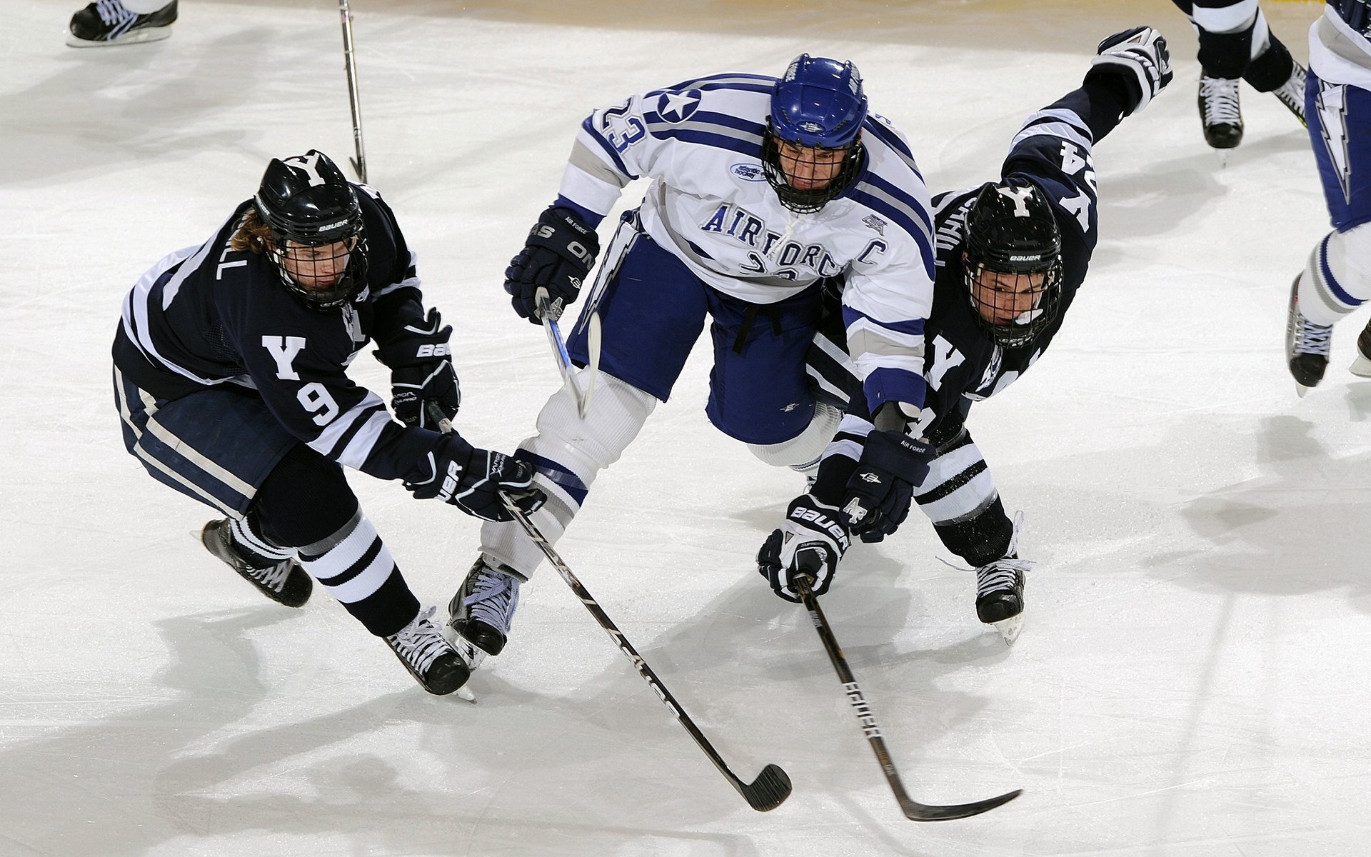 开云体育彩票开云体育福利-电竞战术研讨会议频繁加强团队战斗思维，电竞战队训练计划